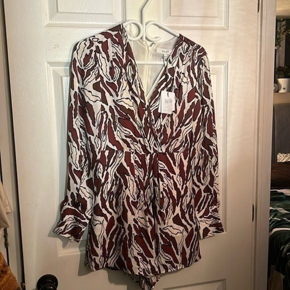 REISS long sleeve romper with tags. Size 0 - Picture 1 of 8